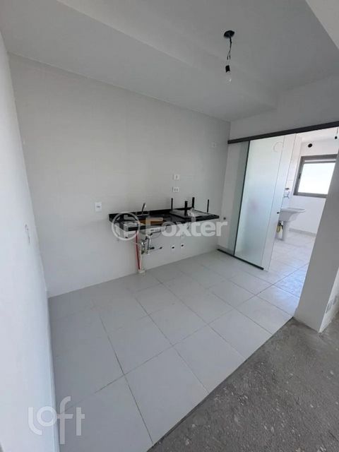 Image 6 - 892716