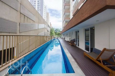 Image 17 - 892719