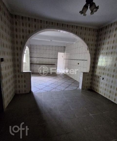 Image 4 - 892739