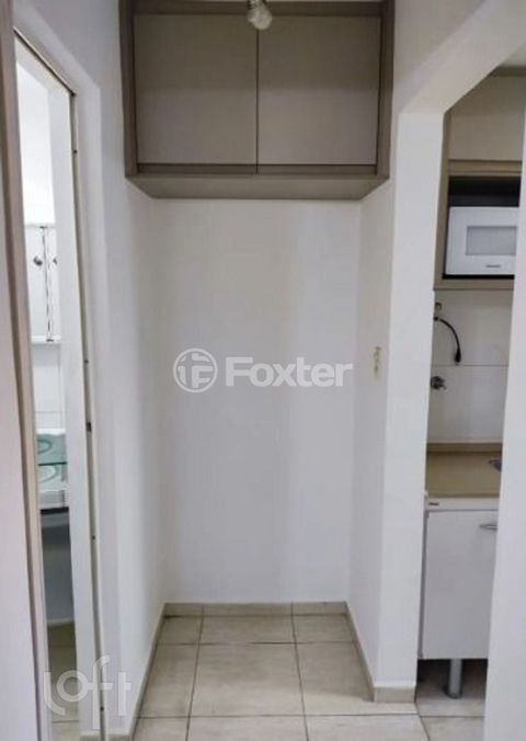 Image 3 - 892741