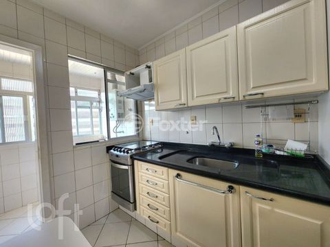 Image 7 - 892745