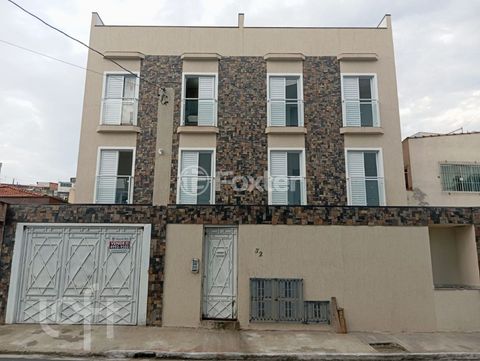 Image 8 - 892750