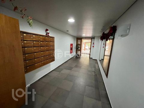Image 3 - 892758
