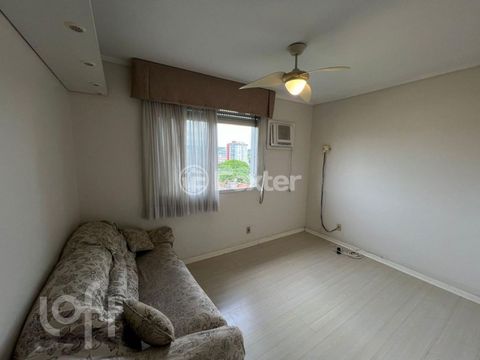 Image 4 - 892758