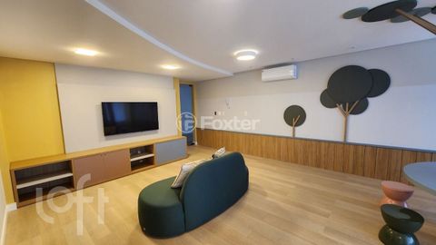 Image 7 - 892767