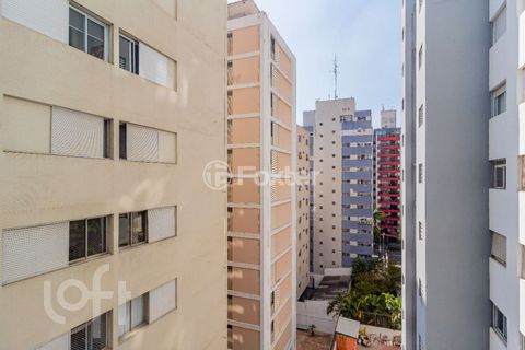 Image 7 - 892768