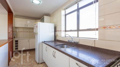 Image 8 - 892774