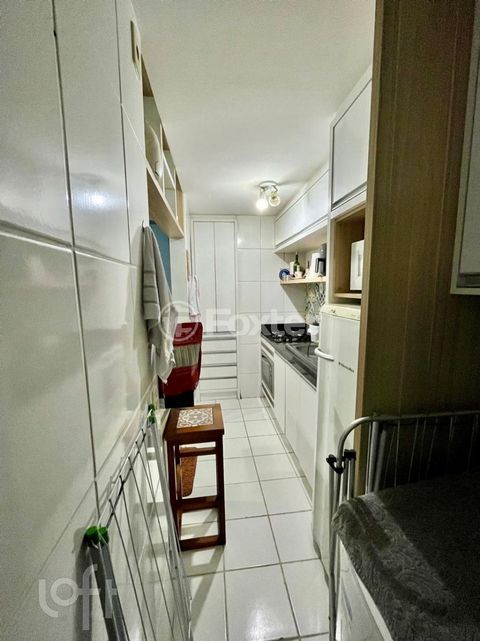 Image 10 - 892824