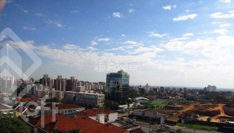 Image 16 - 892876