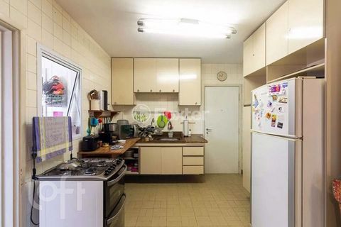 Image 4 - 892877