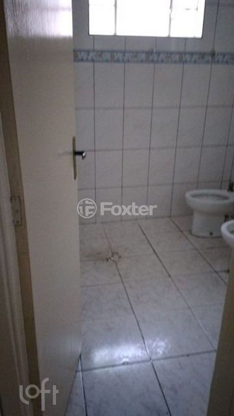 Image 5 - 892912