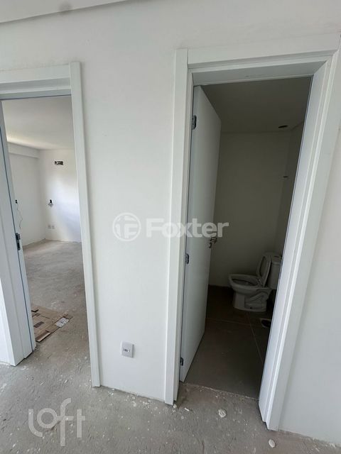 Image 6 - 892929