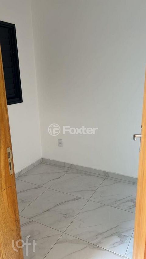 Image 7 - 892945