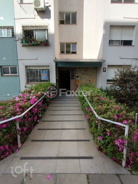 Image 9 - 892985