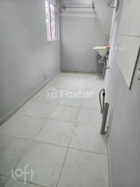 Image 8 - 892986