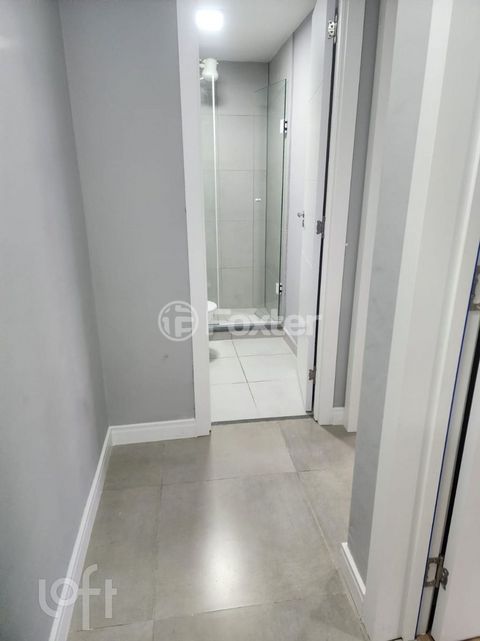 Image 7 - 892986