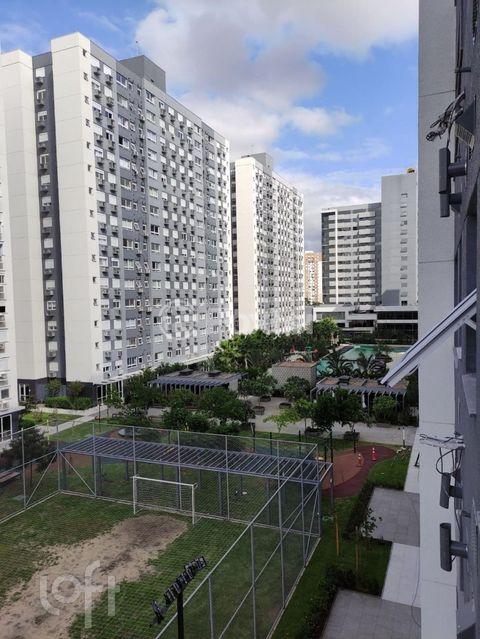 Image 1 - 892989