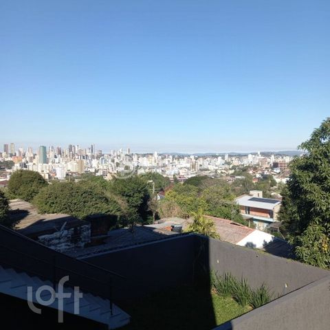 Image 8 - 892990