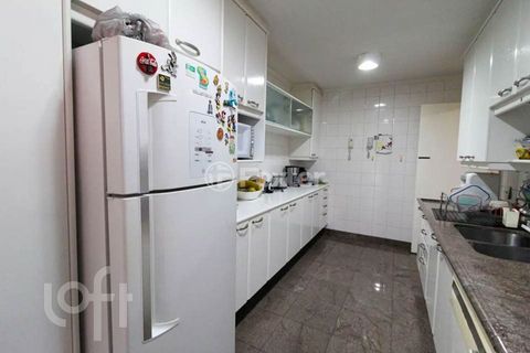Image 14 - 893004