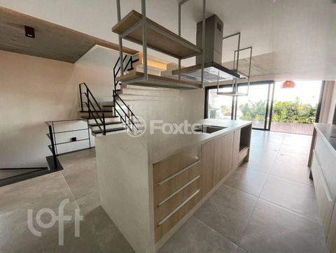 Image 7 - 893005