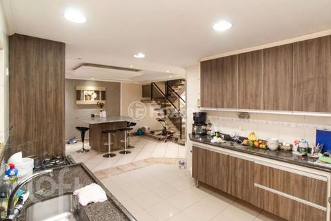 Image 9 - 893012
