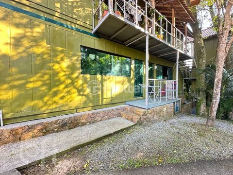Image 3 - 893030