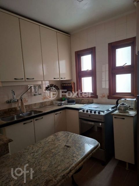 Image 4 - 893041