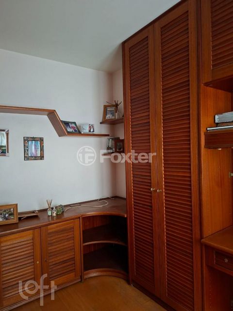 Image 7 - 893041