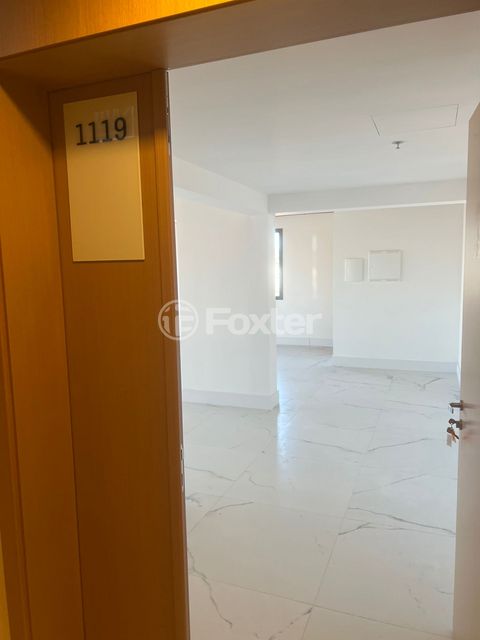 Image 7 - 893052