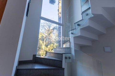 Image 7 - 893104