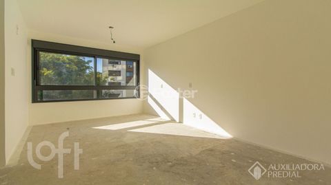 Image 8 - 893112