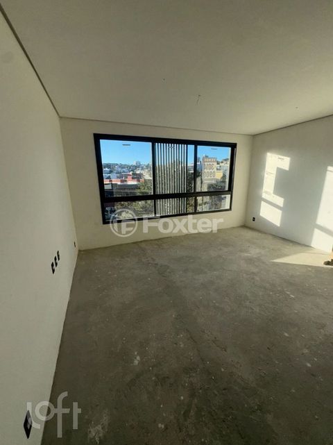 Image 3 - 893115