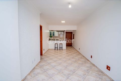 Image 4 - 893134