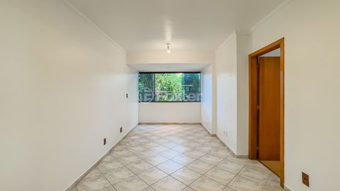 Image 1 - 893134
