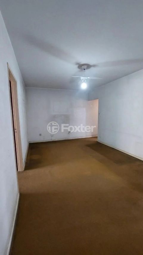 Image 3 - 893195