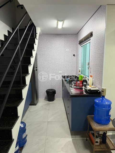 Image 4 - 893297