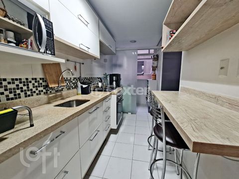 Image 4 - 893313