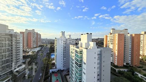 Image 18 - 893317