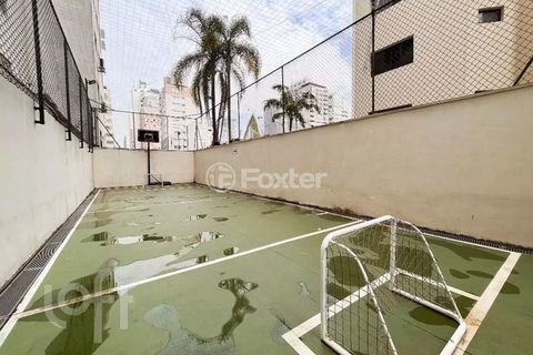 Image 8 - 893332