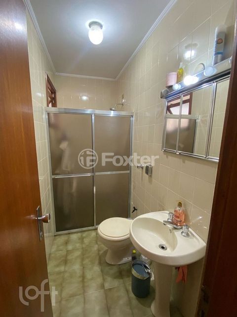 Image 7 - 893385