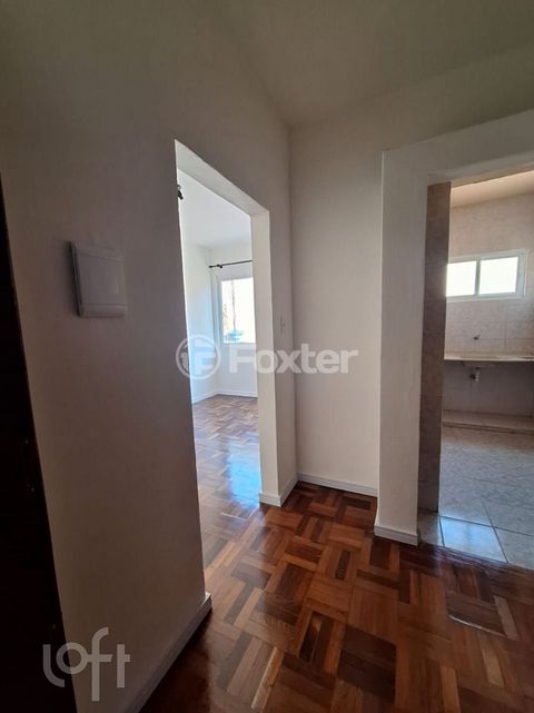 Image 7 - 893393