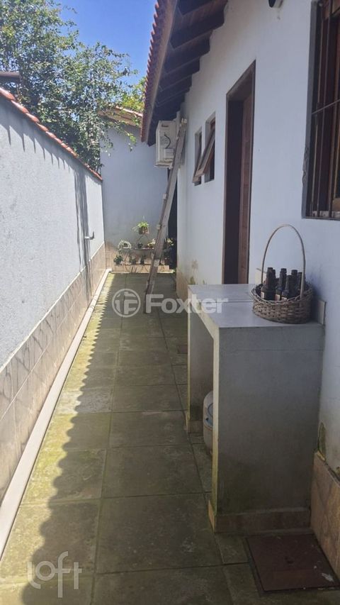 Image 9 - 893394