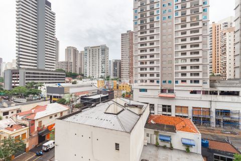 Image 7 - 893406