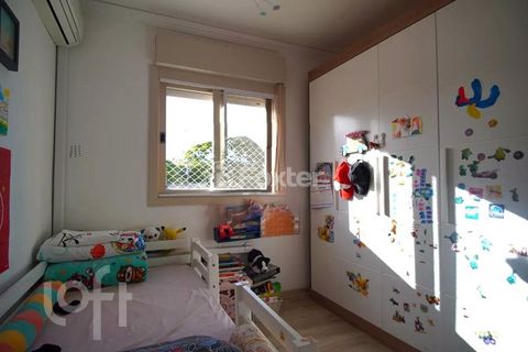 Image 8 - 893411