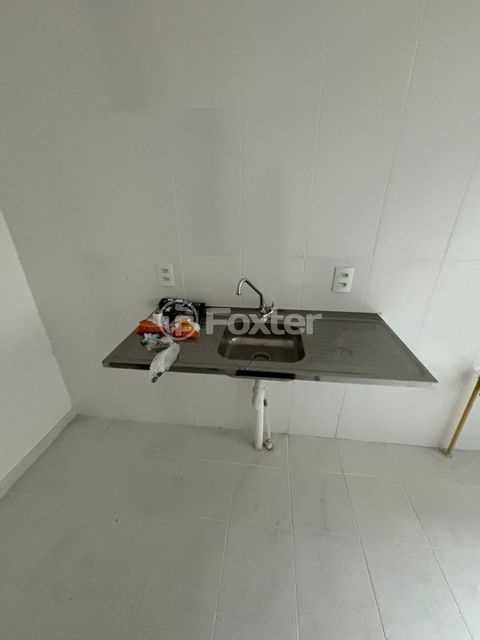 Image 2 - 893450