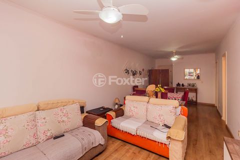 Image 8 - 893495