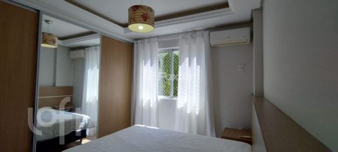 Image 7 - 893508