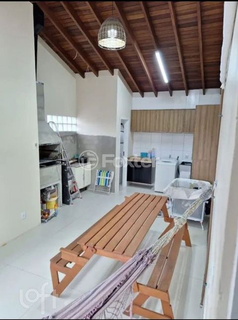 Image 3 - 893587