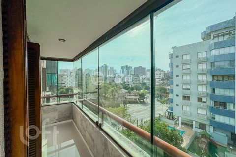 Image 9 - 893666