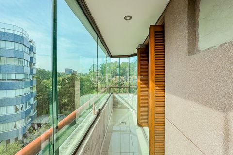 Image 6 - 893666